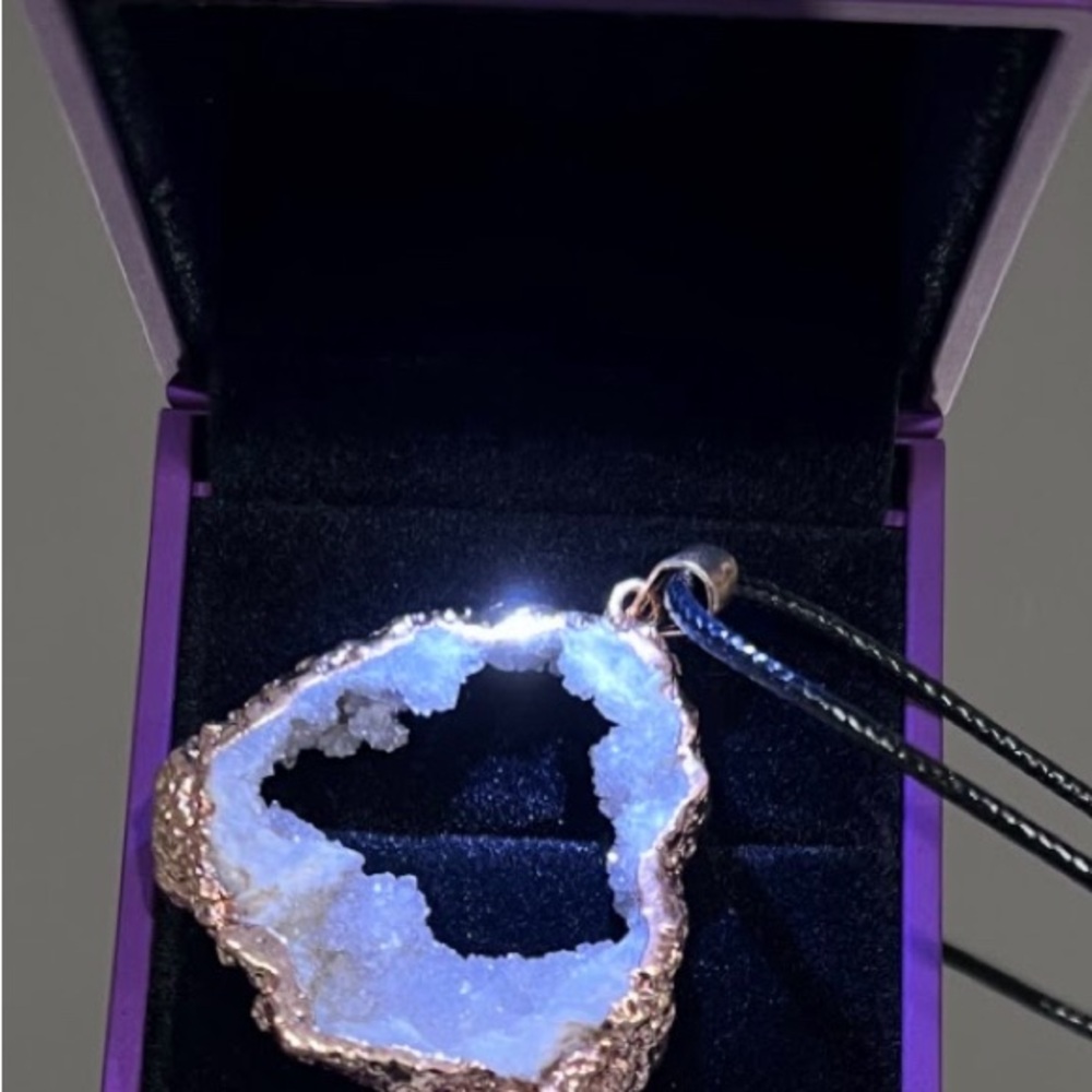 Geode Pendant Necklace with Gold Accents